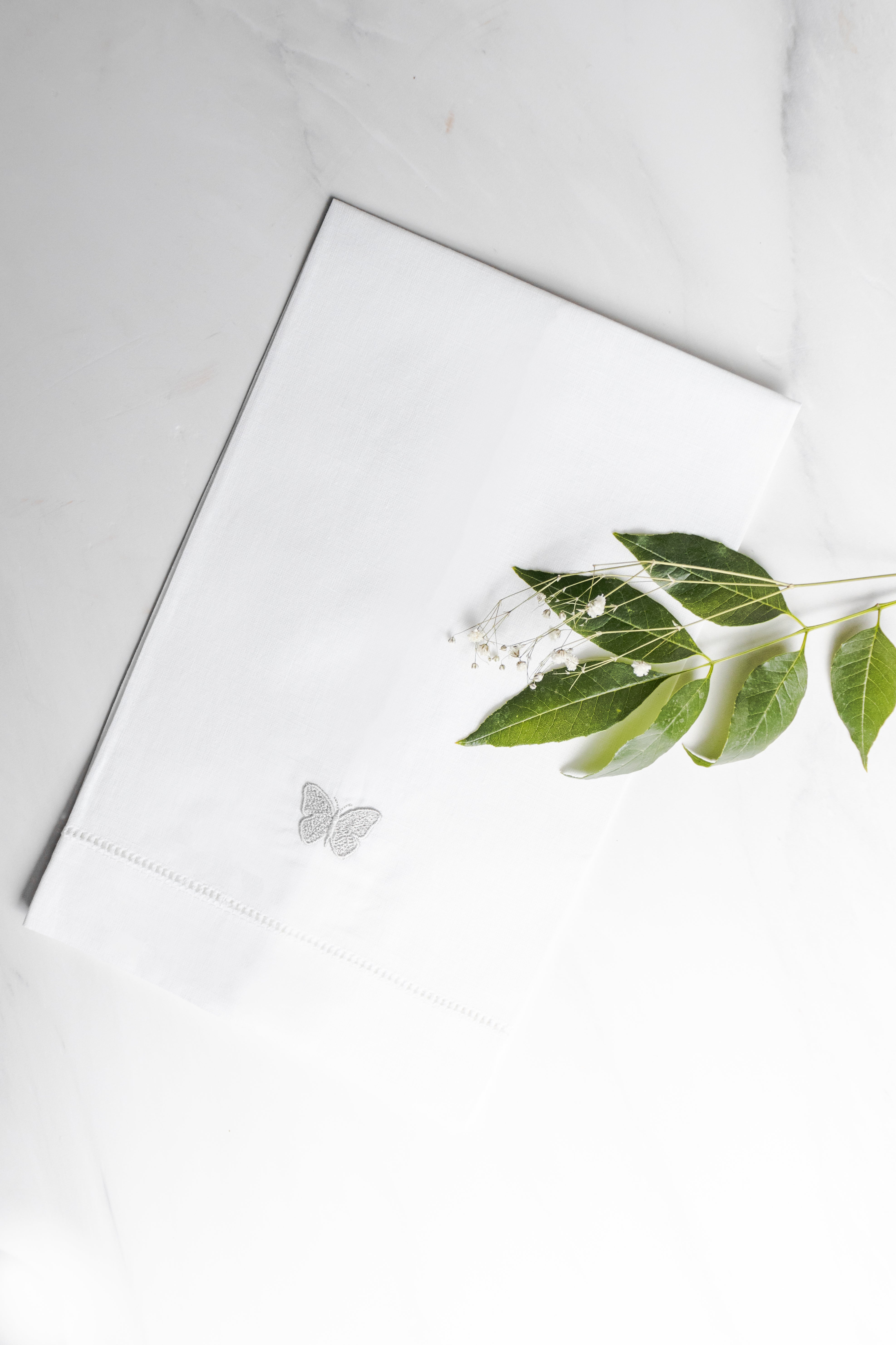 Detalle para invitadas- Toalla Bordada