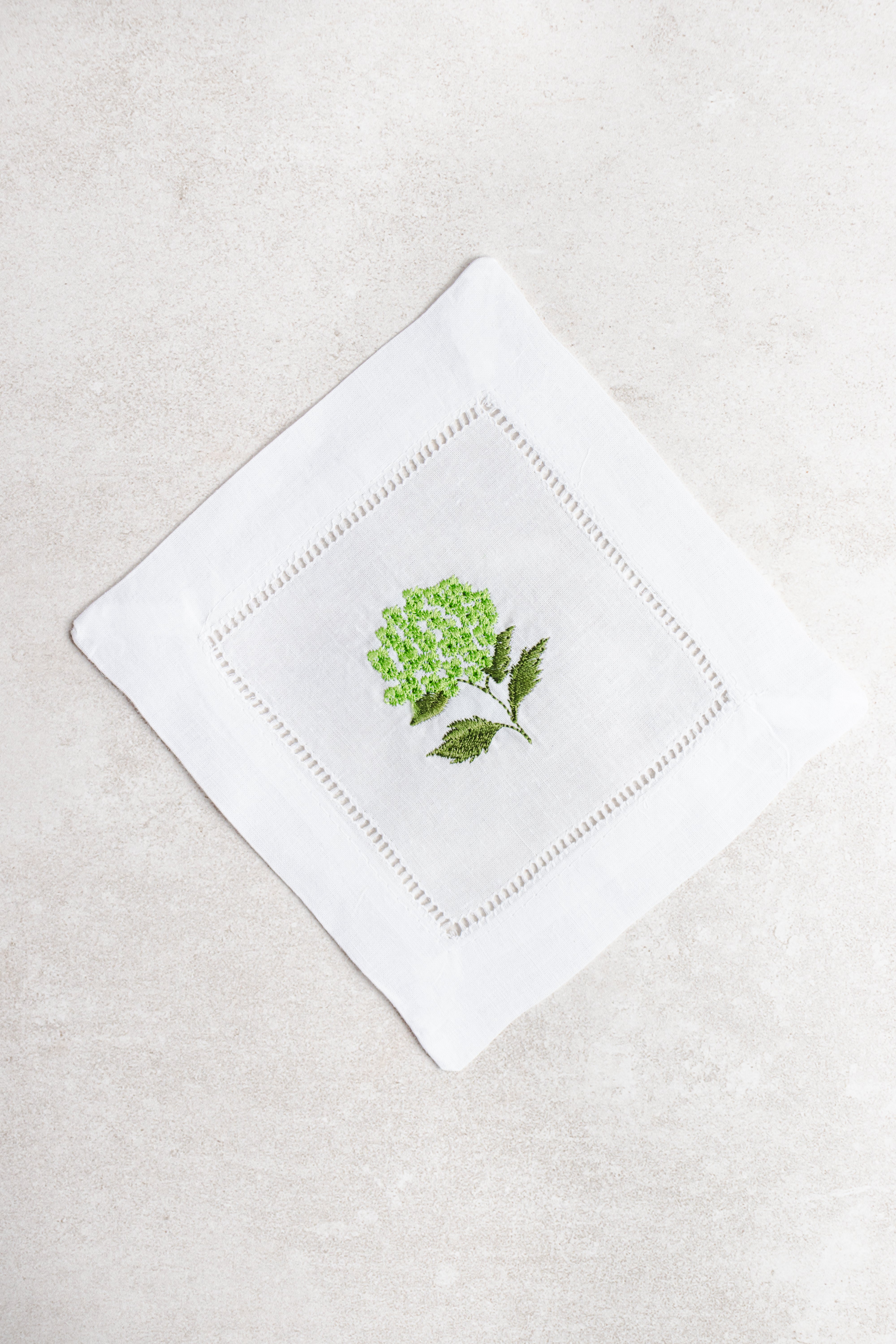 Detalle para invitadas- Set de 4 cocteleras