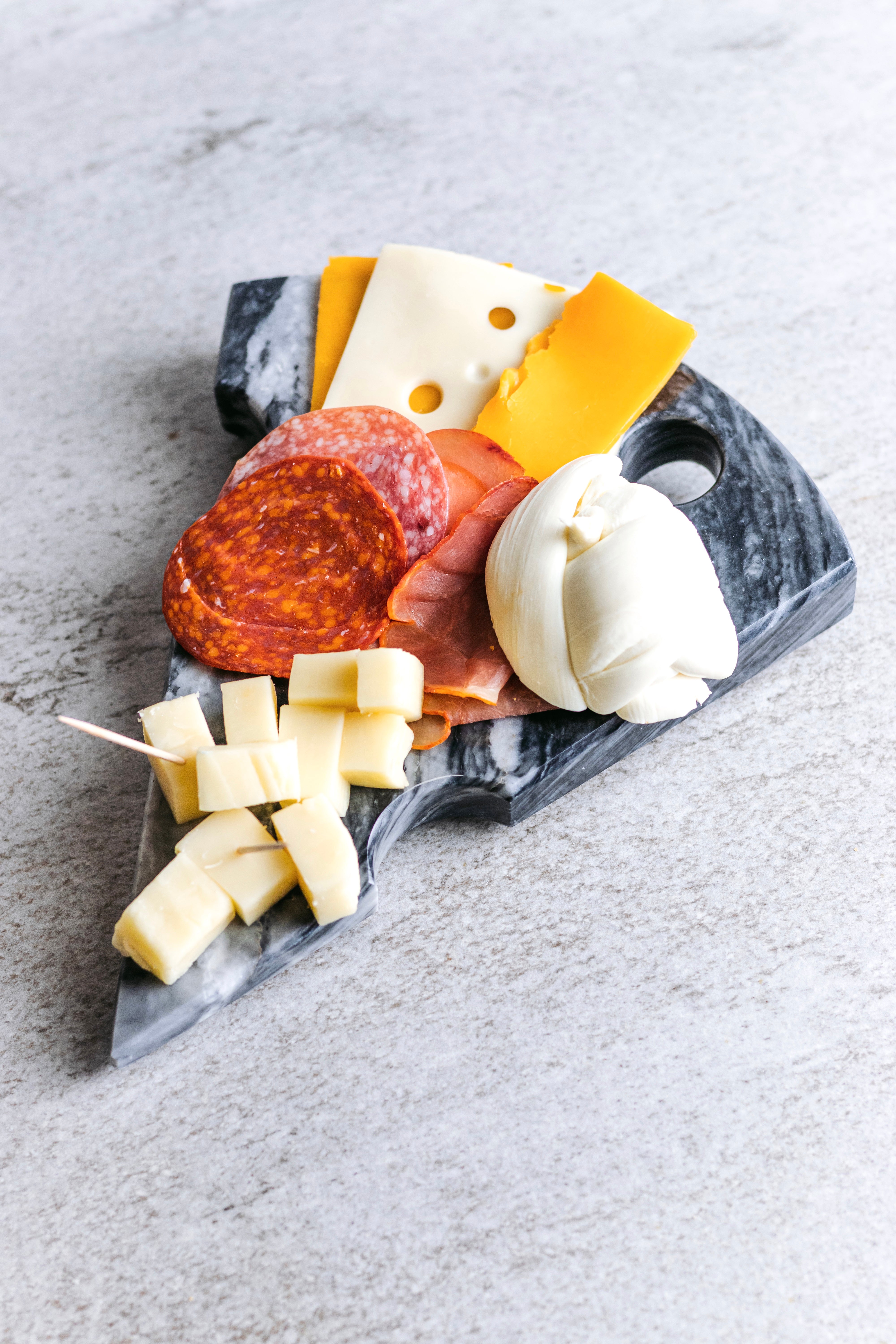 Quesera blanca con ratón