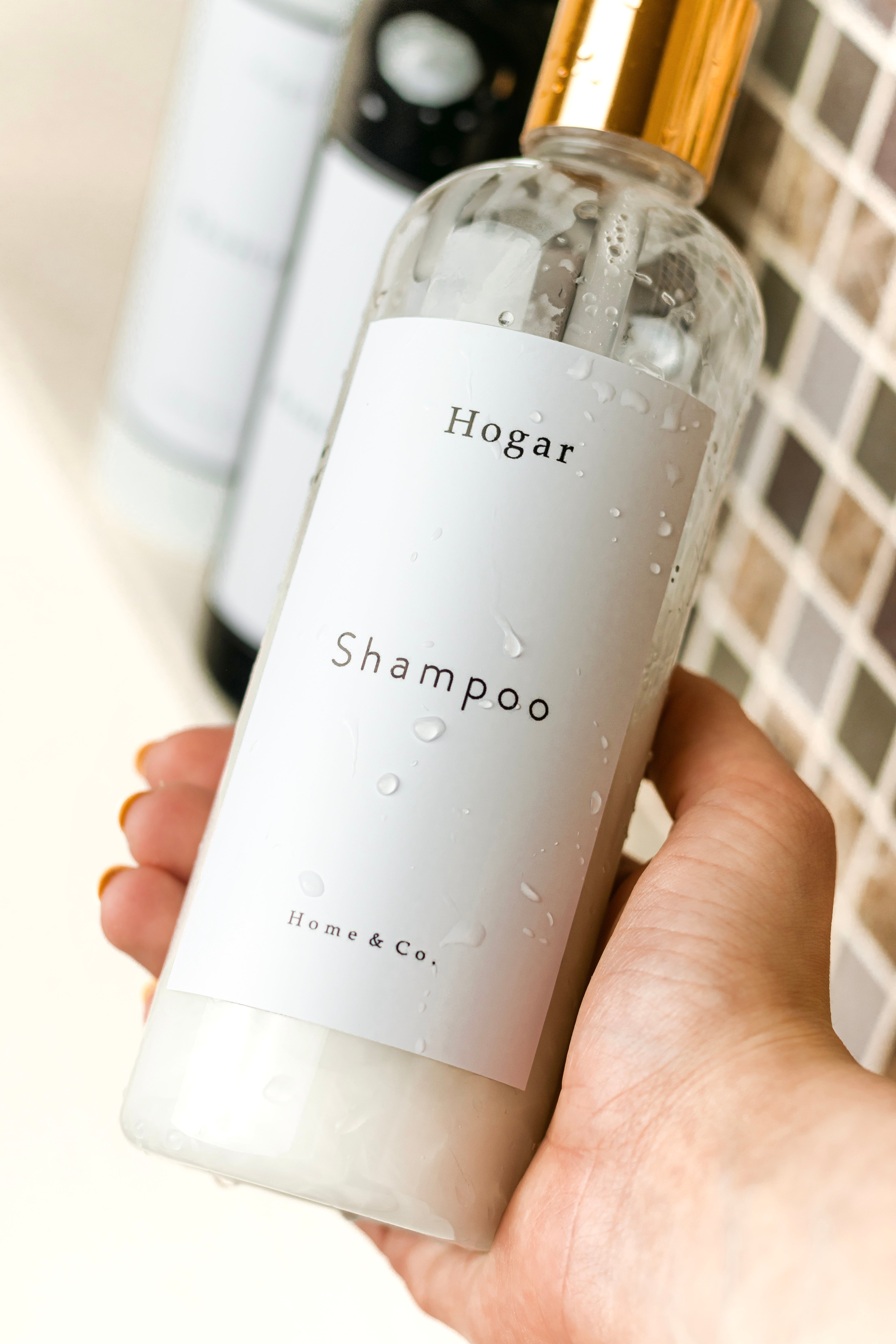 Dispensador blanco para shampoo