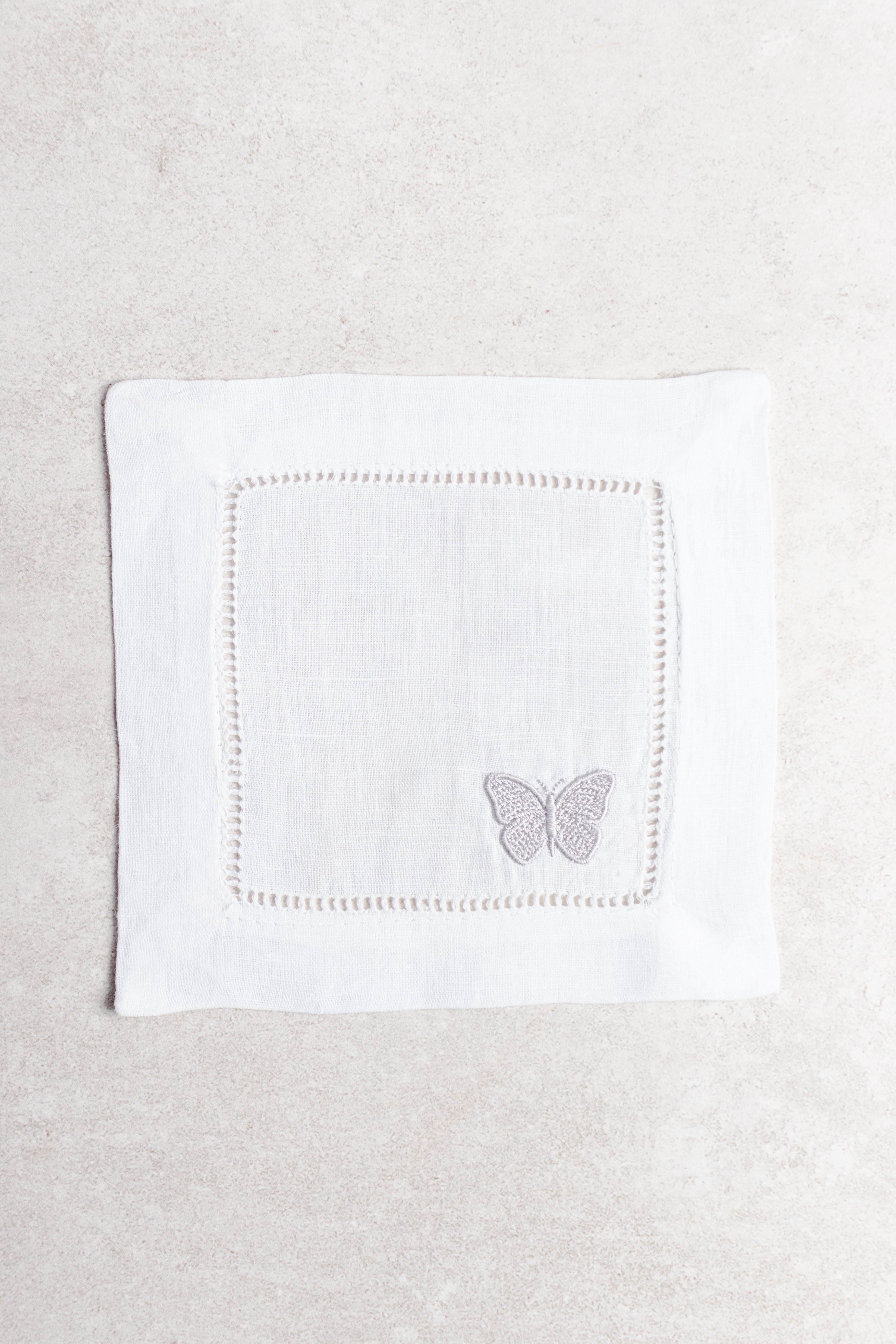 Detalle para invitadas- Set de 4 cocteleras